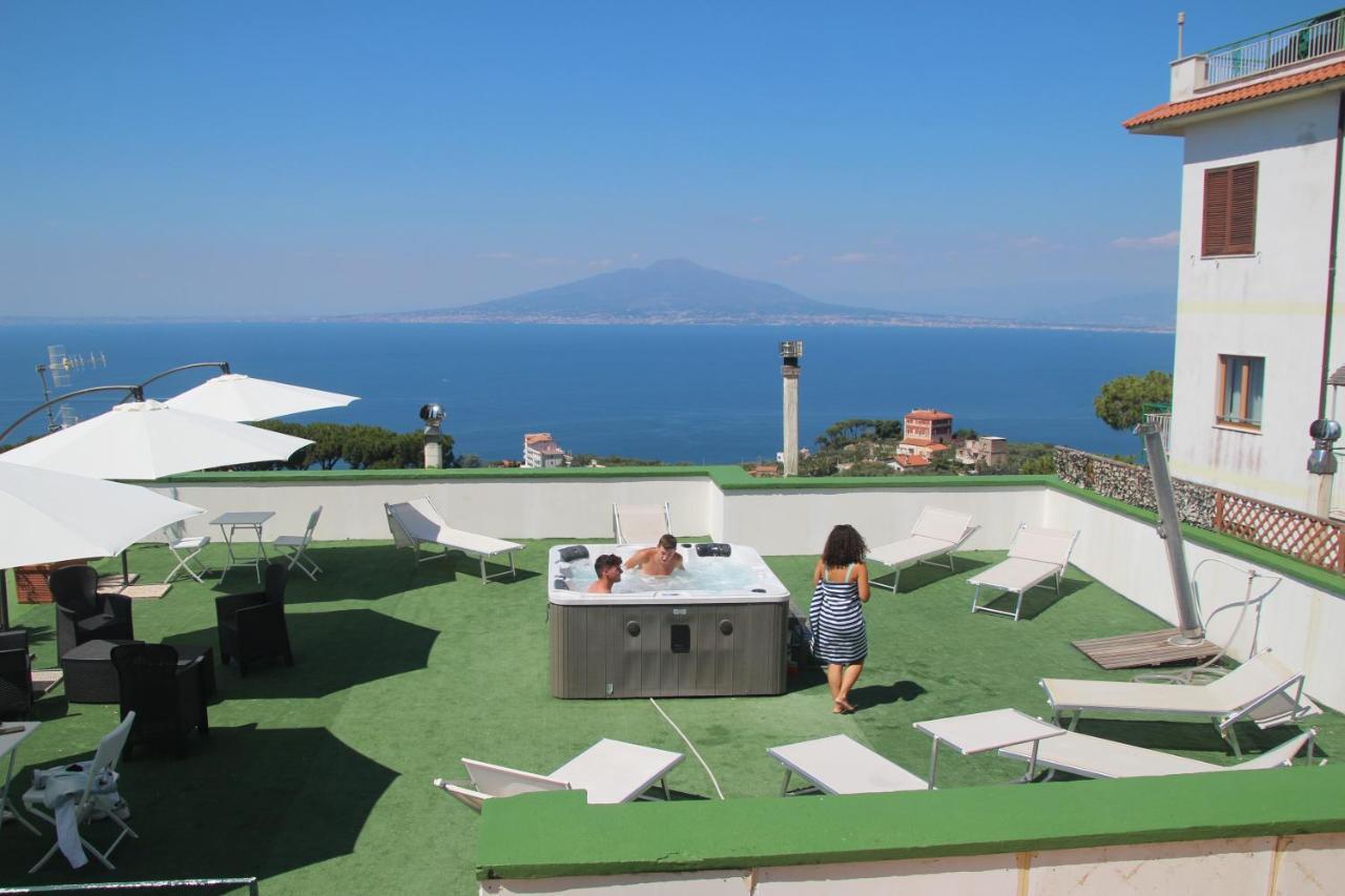Hotel Il Nido Sorrento Esterno foto
