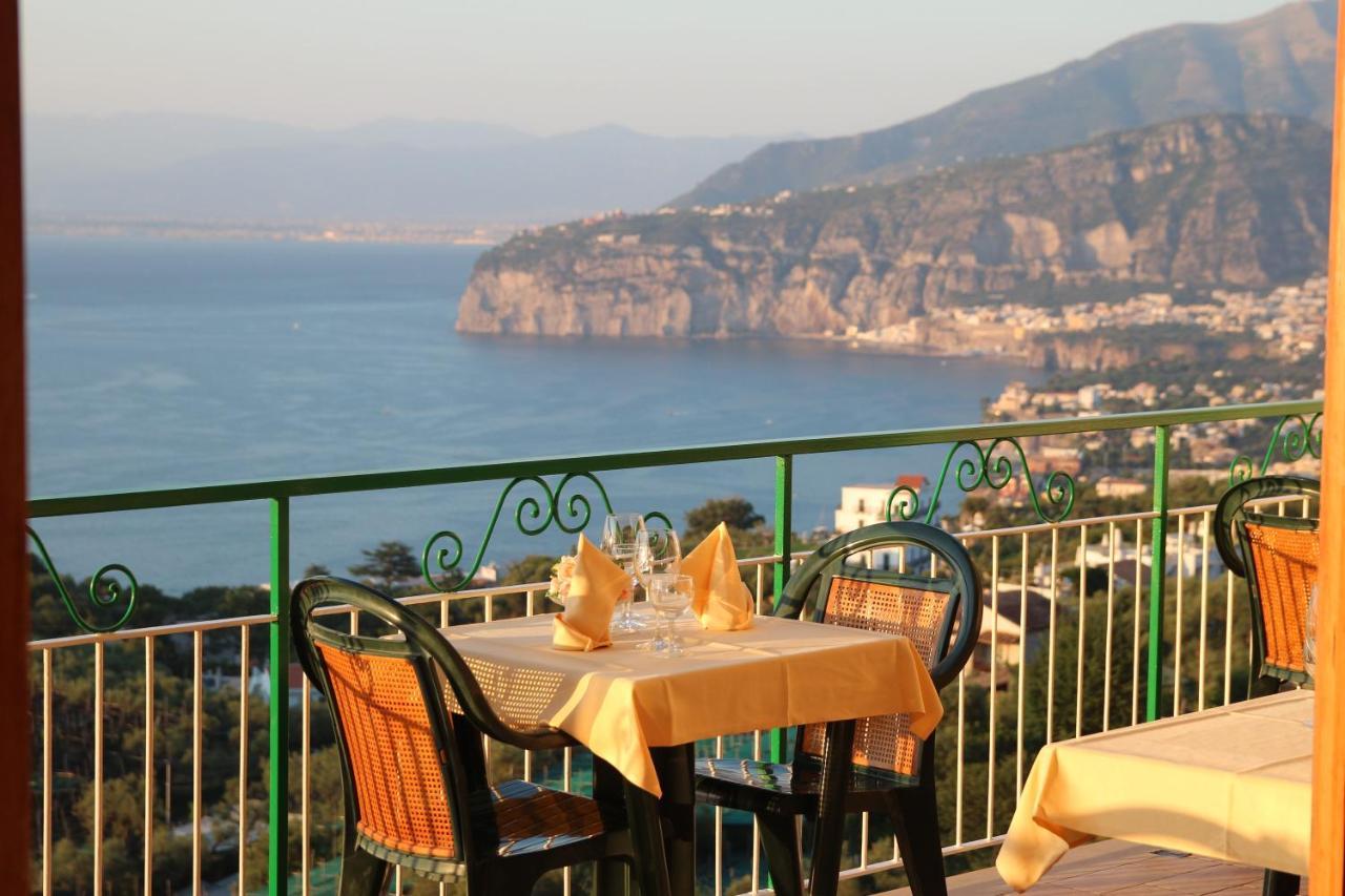 Hotel Il Nido Sorrento Esterno foto