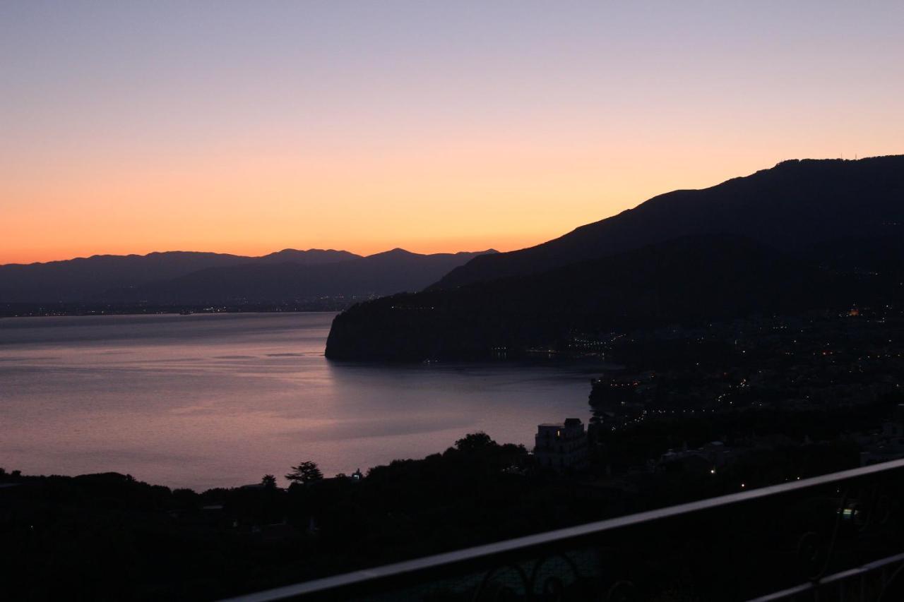 Hotel Il Nido Sorrento Esterno foto