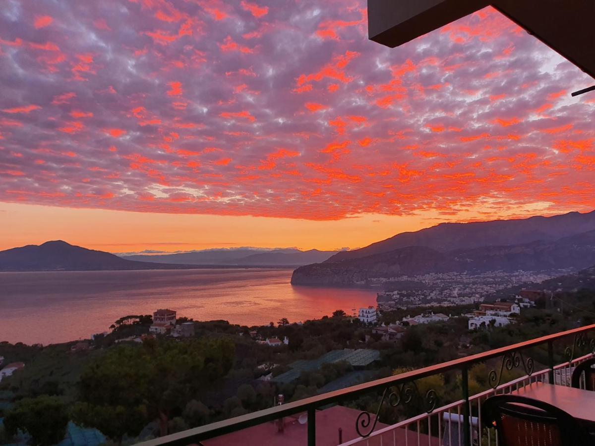 Hotel Il Nido Sorrento Esterno foto