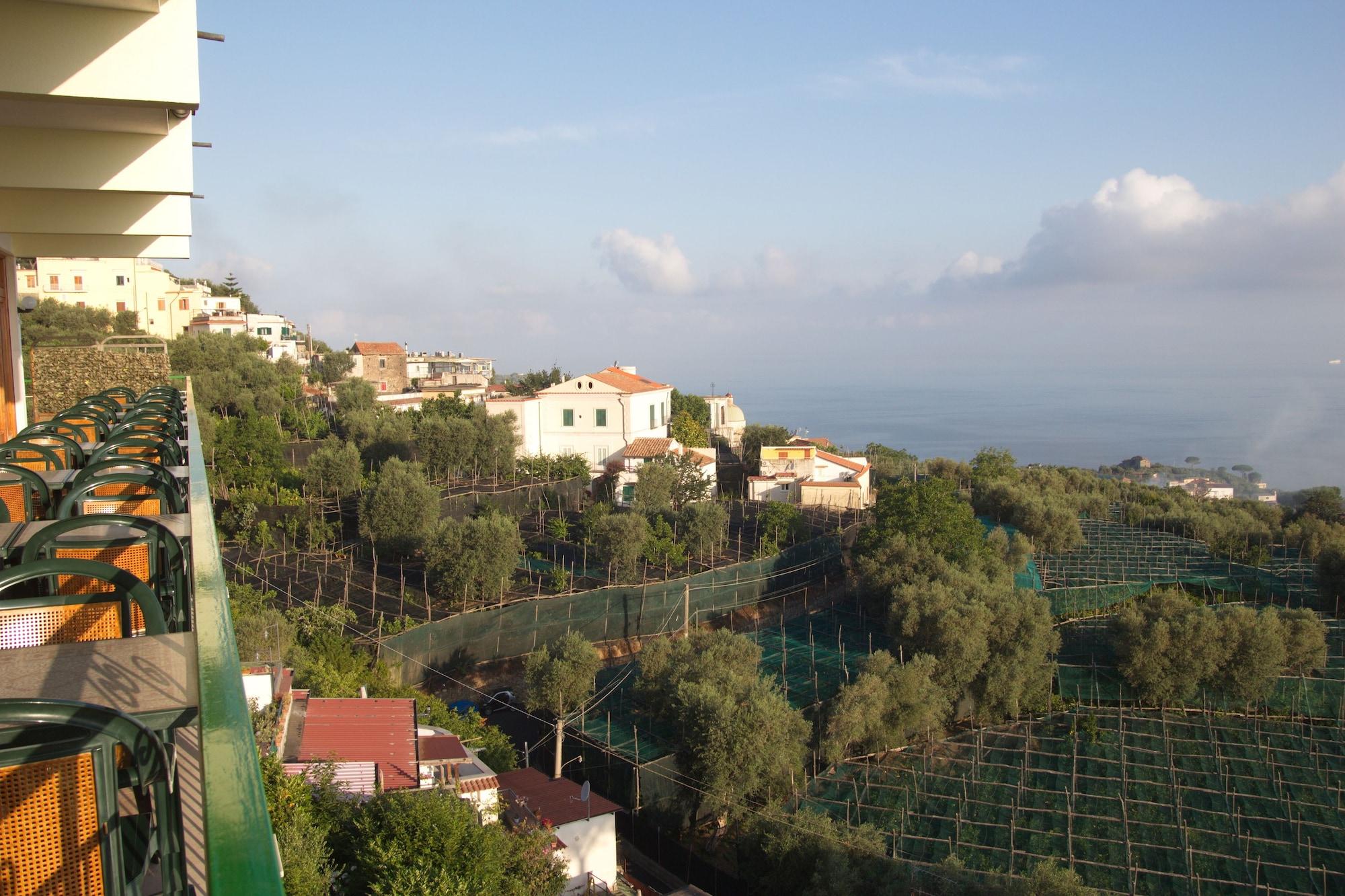 Hotel Il Nido Sorrento Esterno foto
