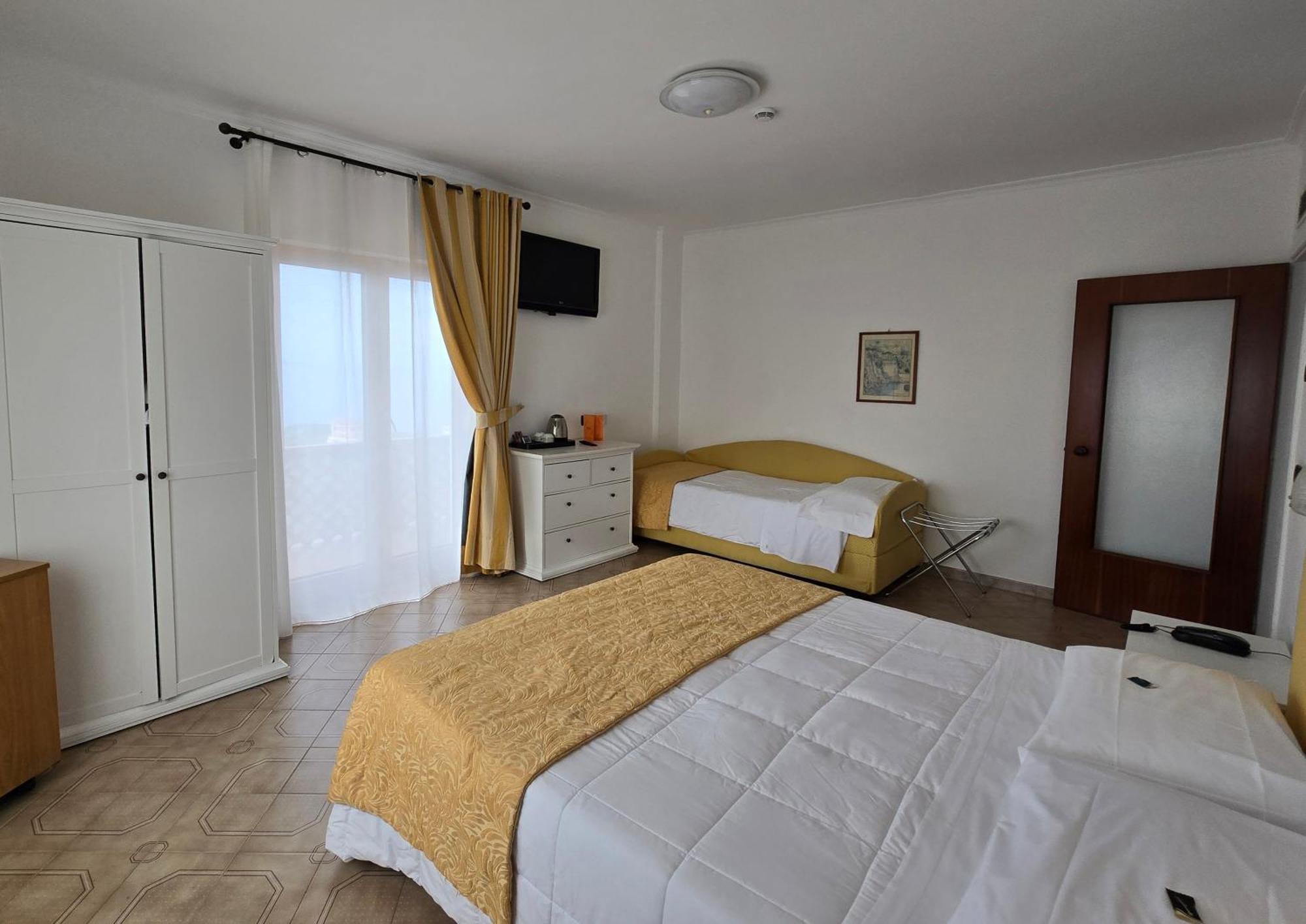 Hotel Il Nido Sorrento Esterno foto