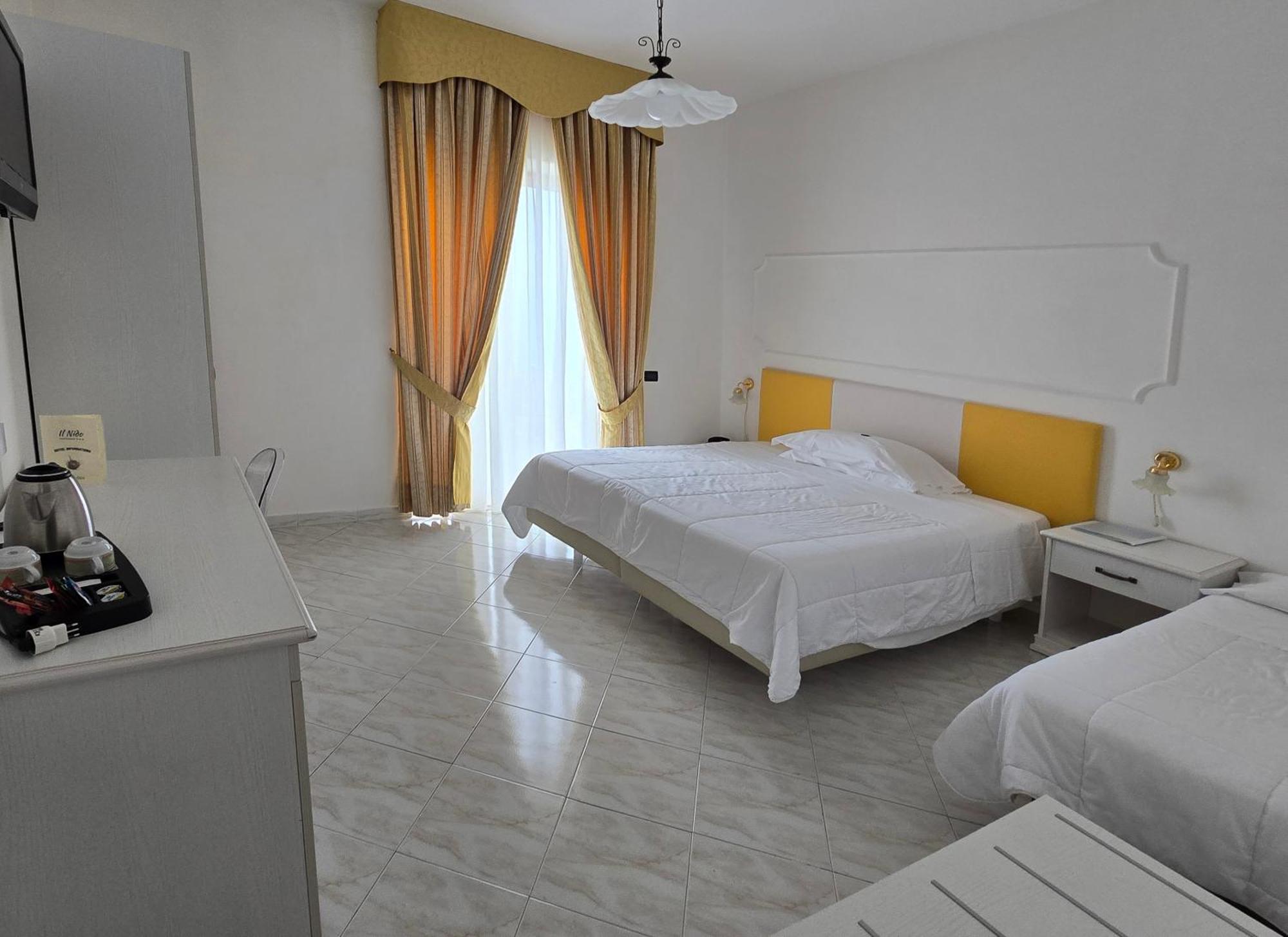 Hotel Il Nido Sorrento Esterno foto