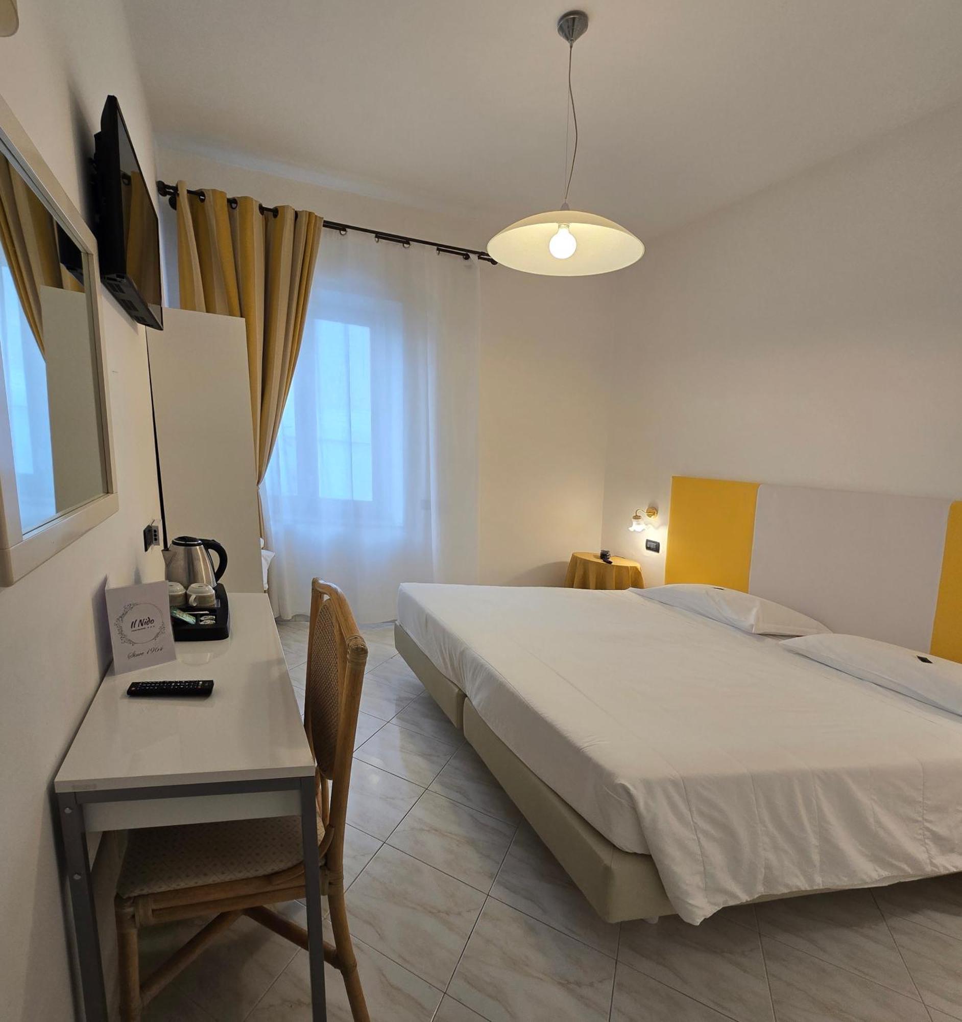 Hotel Il Nido Sorrento Esterno foto