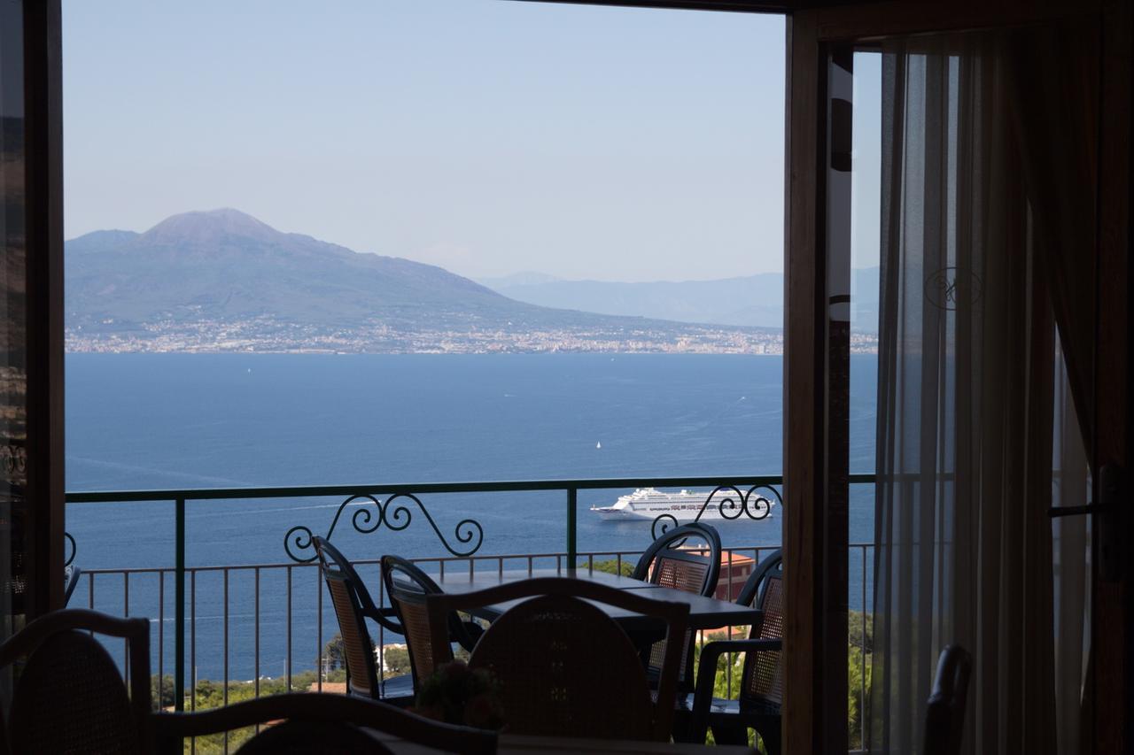 Hotel Il Nido Sorrento Esterno foto